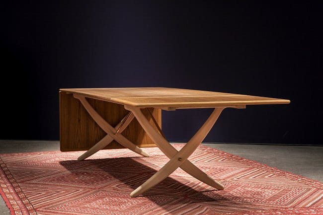 The Sabre Leg table – PP Møbler