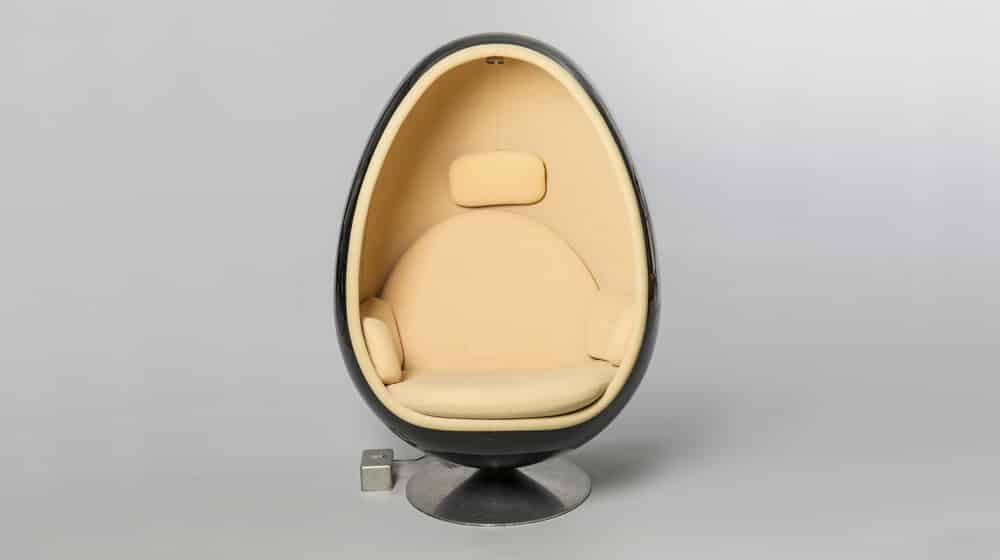 Nationalmuseum has recently acquired Ovalia Egg Chair