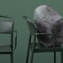 Linear-steel-armchair-dark-green-concept-v2-Muuto-org
