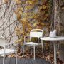 linear-steel-armchair-linear-steel-cafe-table-70-off-white-muuto-org
