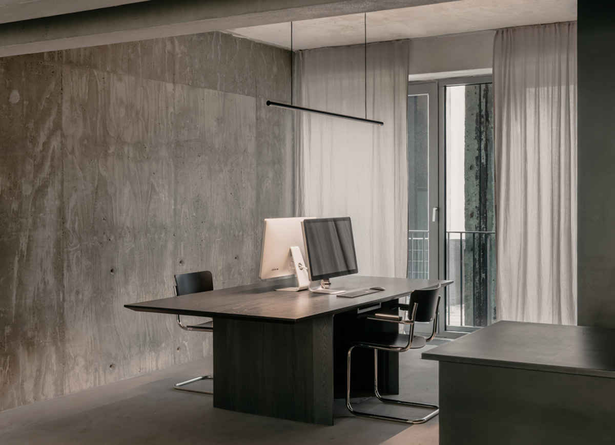 w181 Linier Pro installed in modern office environment providing professional-grade task lighting