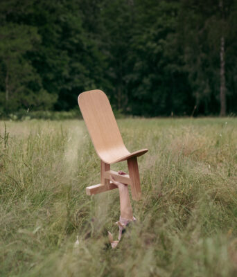 Shane Schneck Easel occasional chair stained beech minimalist design Dante Goods Bads contemporary furniture
