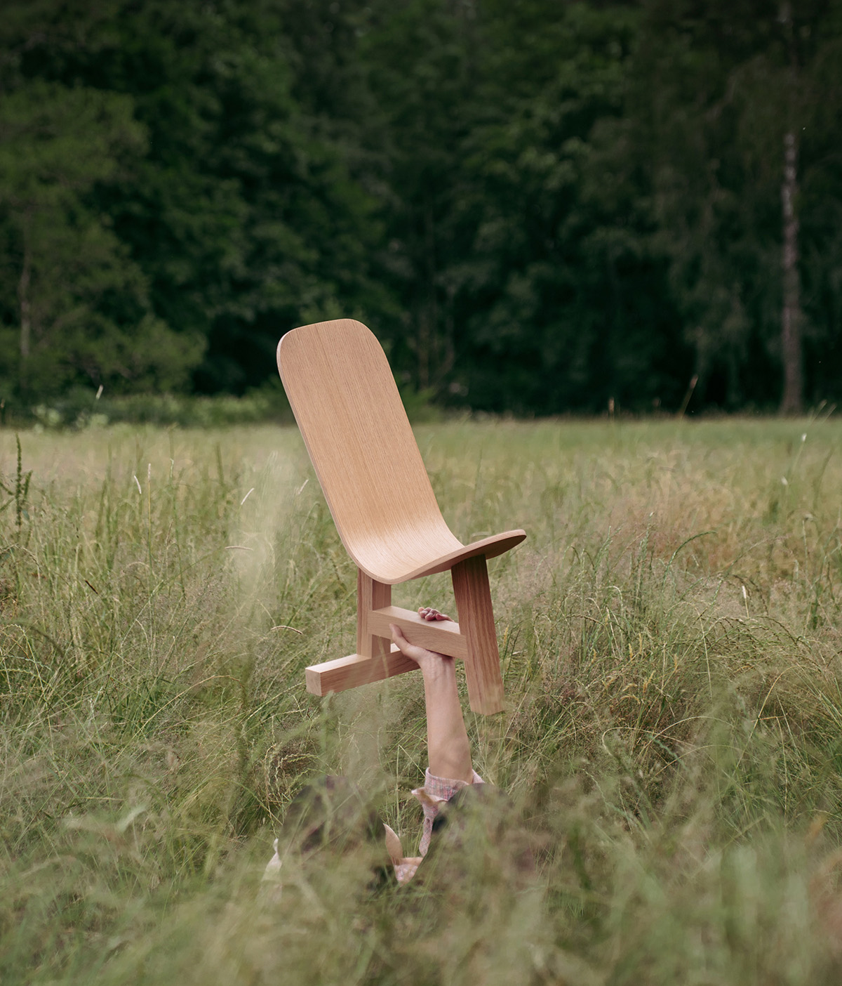 Shane Schneck Easel occasional chair stained beech minimalist design Dante Goods Bads contemporary furniture