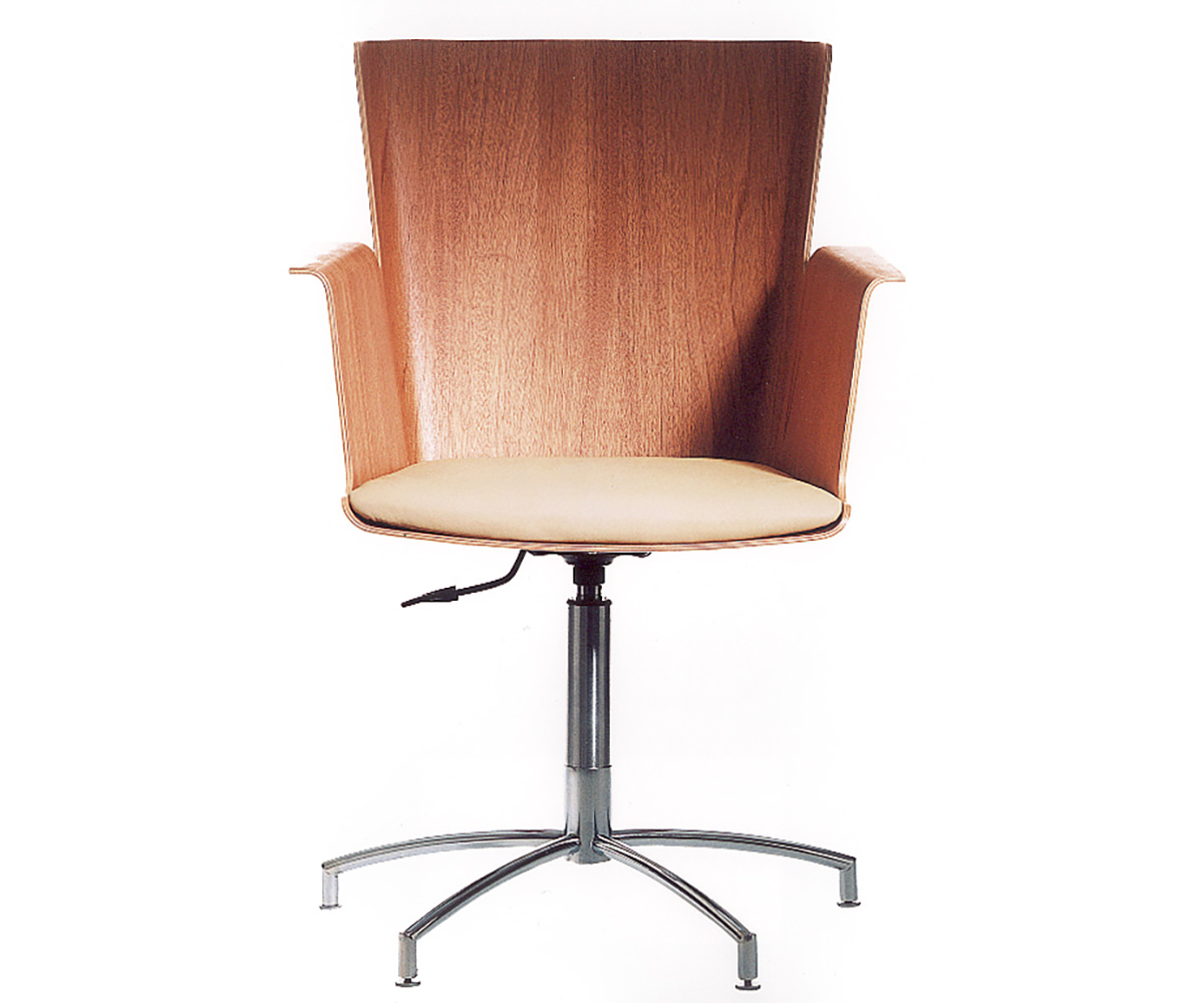 Åke Axelsson VINGA chair prototype showing laminated wood shell construction in birch finish