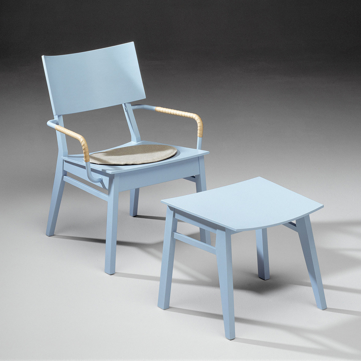 Mattias Ljunggren Swedish furniture designer GUTE easychair creator bentwood specialist Källemo